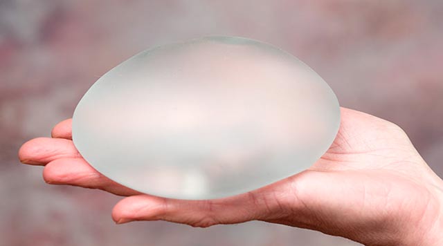 Silikon og kapsel ved brystforstørring Silikon og kapsel ved brystforstørring