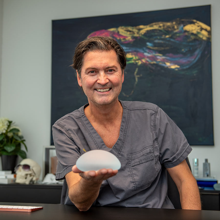 Tomm Bjærke med silikonprotese fra Motiva